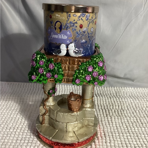 Bath & Body Disney 2025 Princess Snow White 3 Wick Candle AND Wish Well Holder - Picture 10 of 11